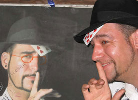 Schooner Wharf's Magician, Magic Frank Close Up Magic
